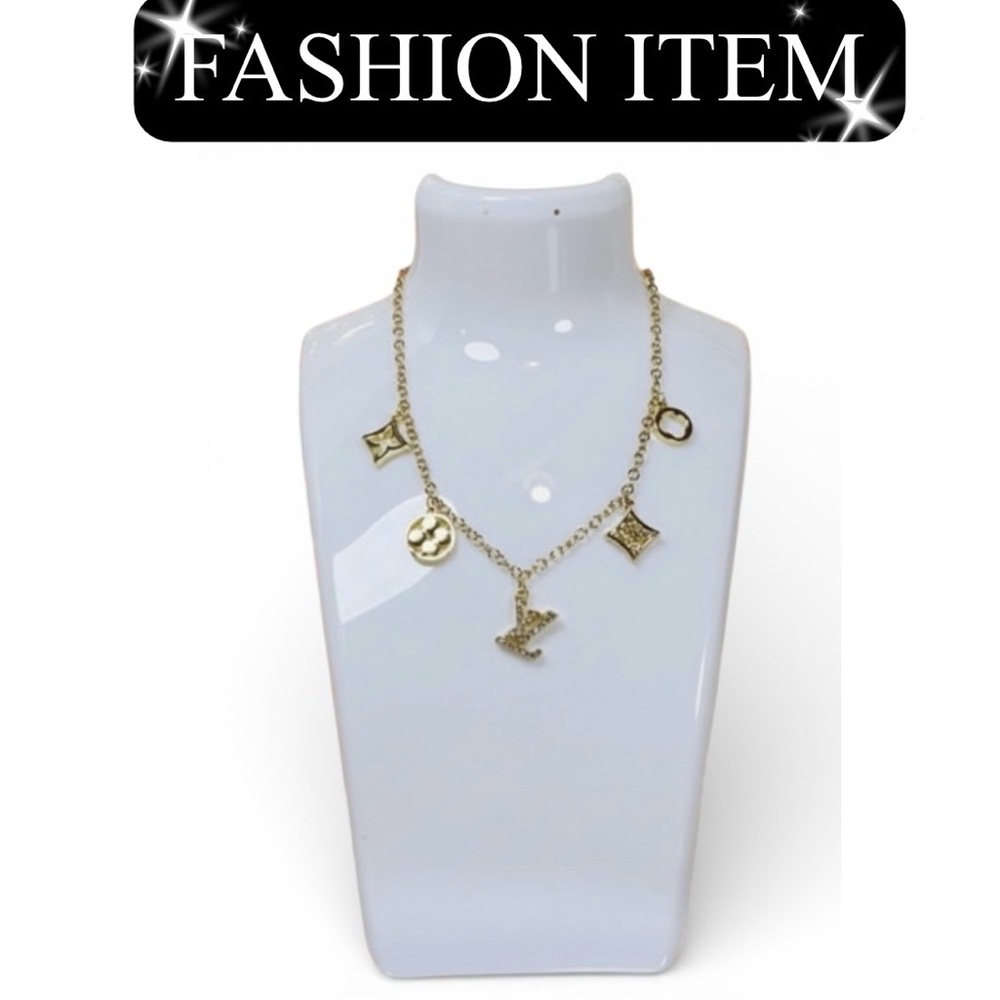 A-1FN-10: NECKLACE: Golden Chain w/Charms, NWOT